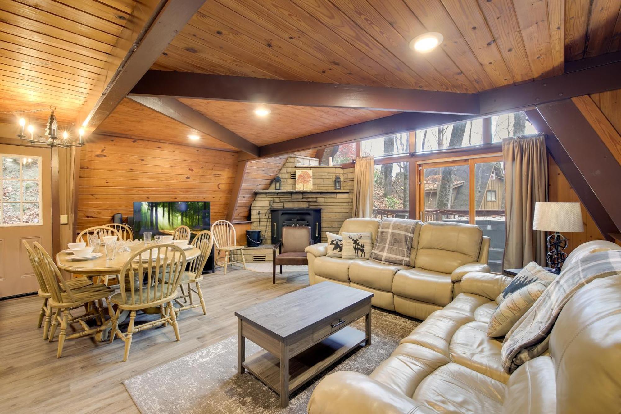 Gatlinburg A-Frame Home With Hot Tub Near Parkway Esterno foto
