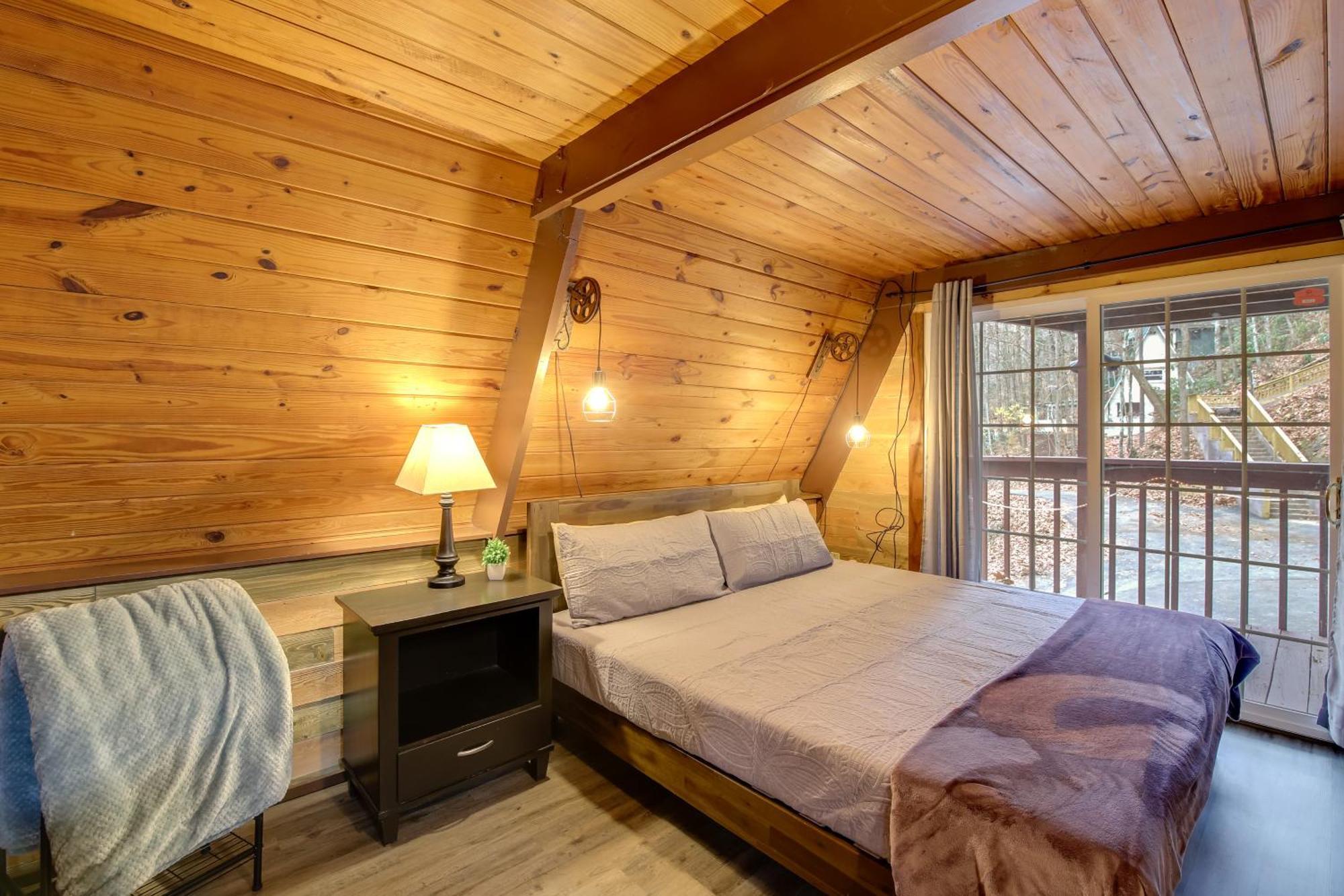 Gatlinburg A-Frame Home With Hot Tub Near Parkway Esterno foto